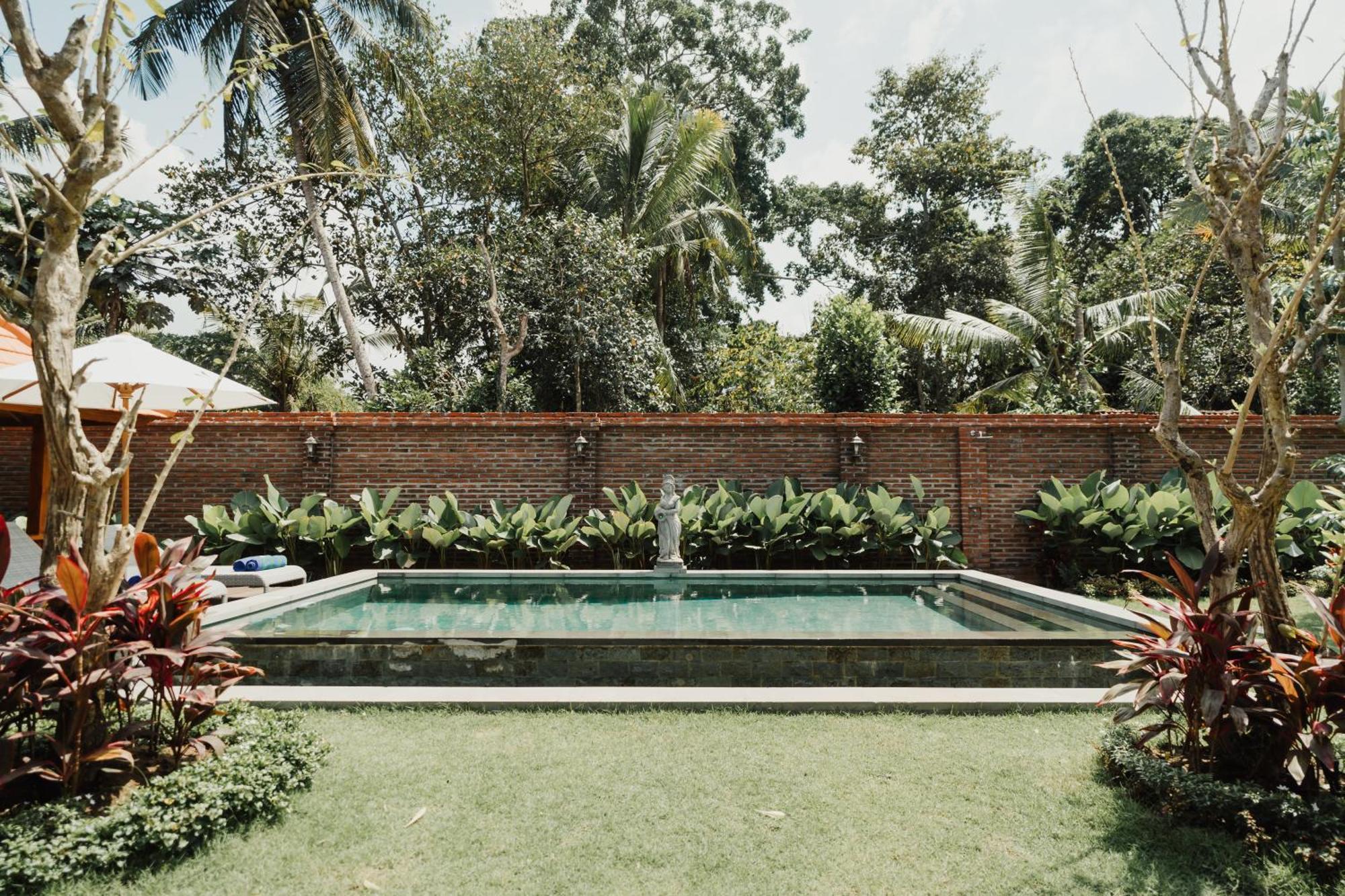 Maha Villa Kelating Krambitan Экстерьер фото